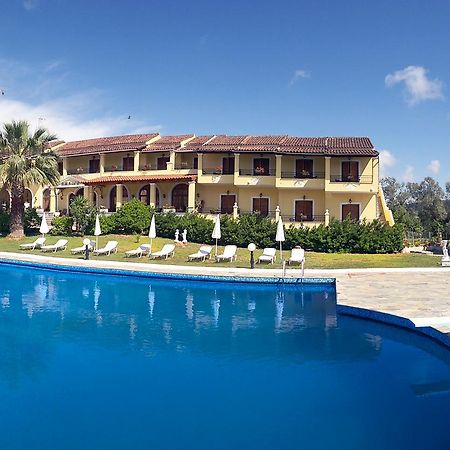 Regina Hotel Vasilatika  Ngoại thất bức ảnh